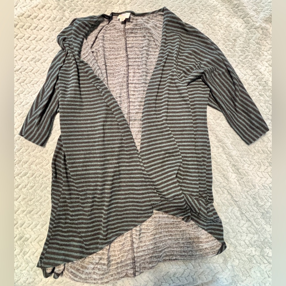 Lularoe Lindsay Kimono